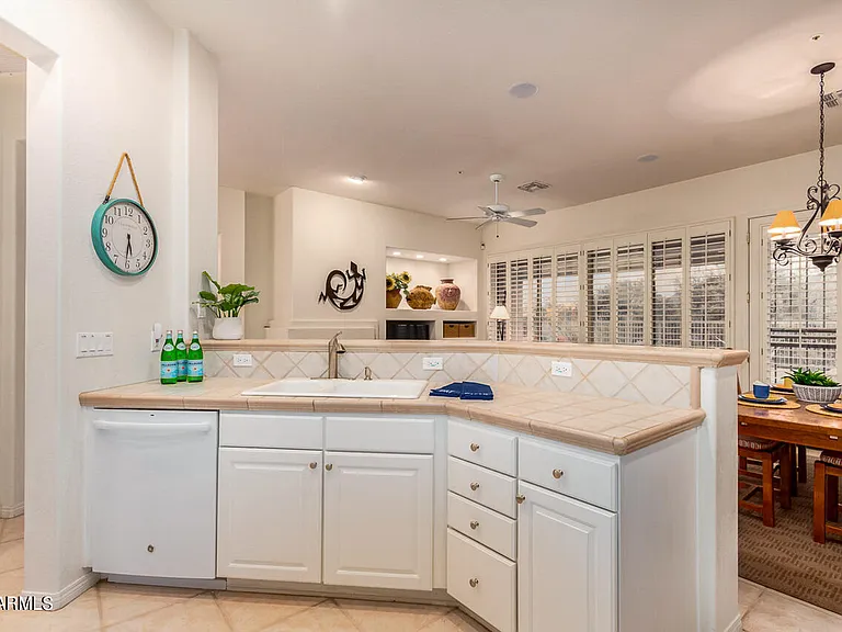 6892 E Nightingale Star Cir — Photo 11