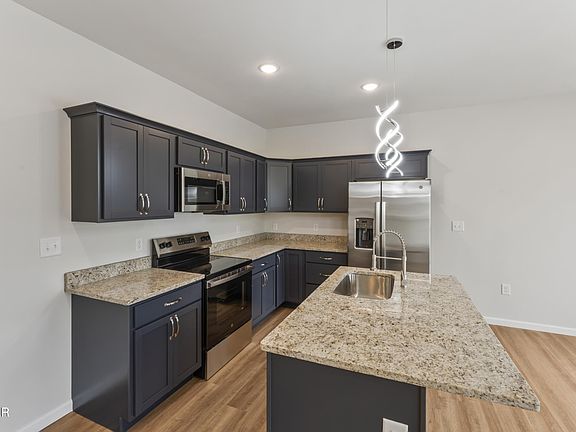 4th image of 971 Lact Ct