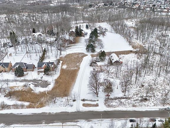 2nd image of 1127 & 1135 Old Mohawk Rd