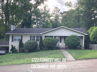 1723 Forrest Hill Dr, Columbus, MS 39701