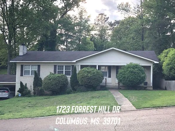 1723 Forrest Hill Dr, Columbus, MS 39701