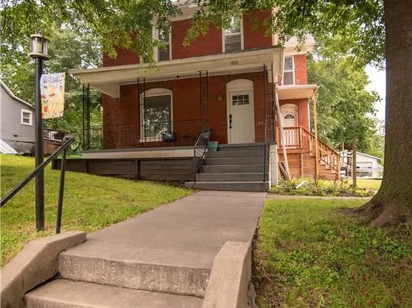 1016 N 10th St, Atchison, KS 66002