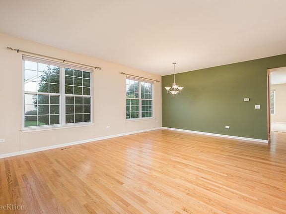 3rd image of 21300 Windsor Lake Ln