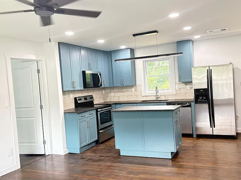 2036 Fargo Pl — Photo 9