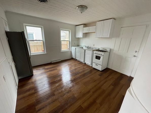7 Shedds Ave