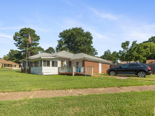 2201 Oaklawn Dr, Texarkana, TX 75501