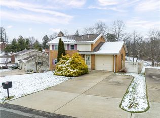 2337 Lambeth Dr, Pittsburgh, PA