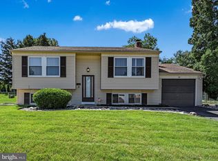 4785 Sweetbrier Dr, Harrisburg, PA 17111