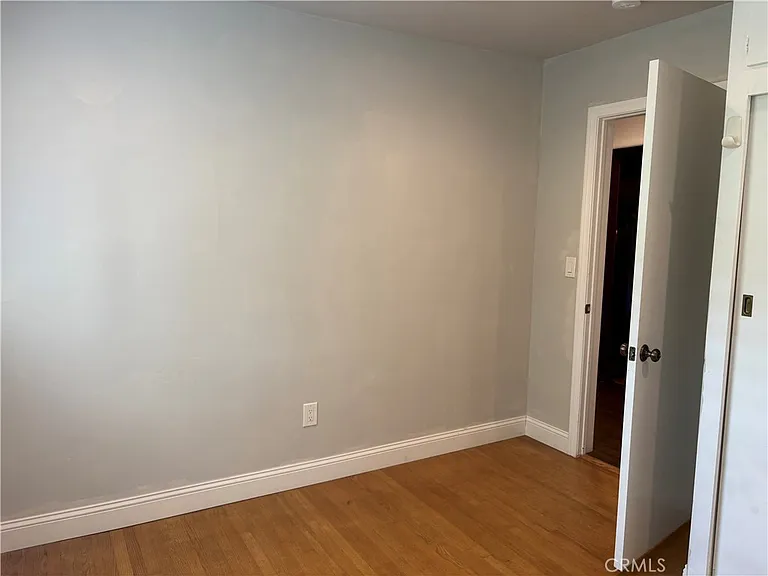 12917 Gladstone Ave — Photo 11