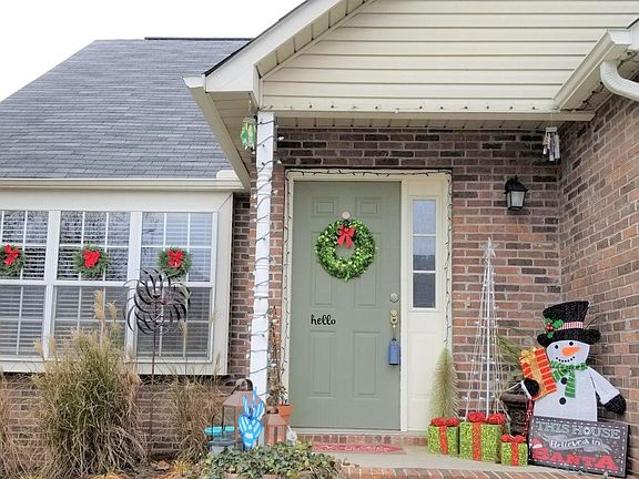 3rd image of 771 Settlers Pond Way