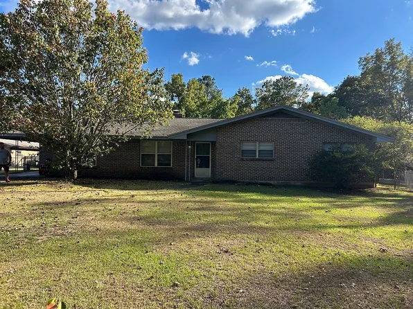 85 Pecan St, Tallassee, AL 36078
