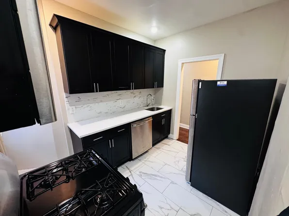 154 Bergen Avenue image 3 of 8