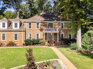 1005 Roehampton Vale, Virginia Beach, VA 23452