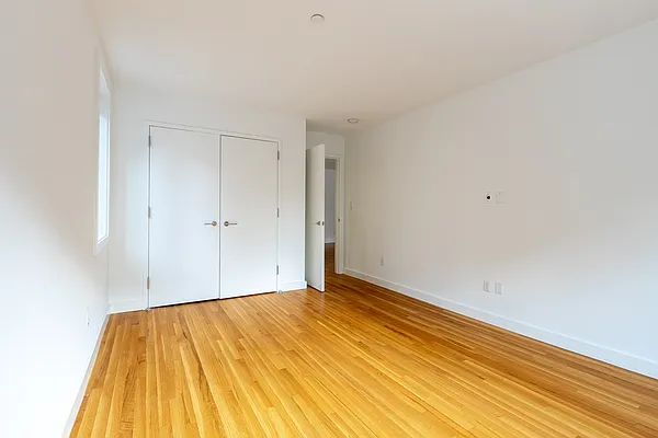 Rented by Stonehenge NYC LLC | media 11