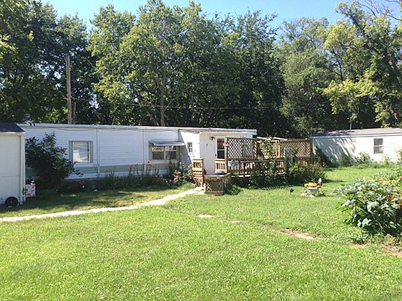 3rd image of 905 1/2 Broadway Ave Trailer 4