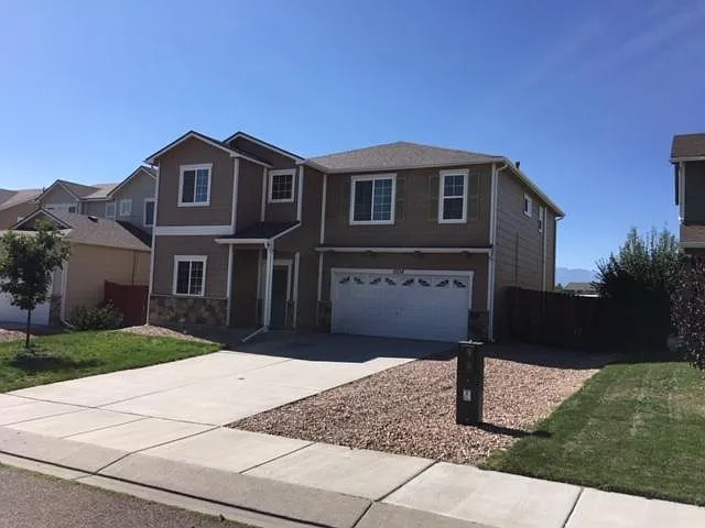 2024 Reed Grass Way — Photo 2