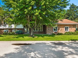 615 Hall Ave, Oconto, WI 54153