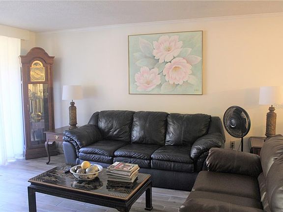 4th image of 1012 Pearce Dr Unit 103