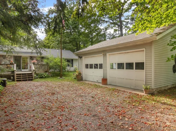 14161 N Forest Beach Shores Rd, Northport, MI 49670