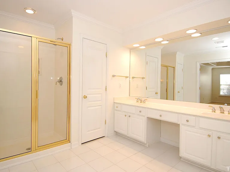 3611 Lion Ridge Ct — Photo 13