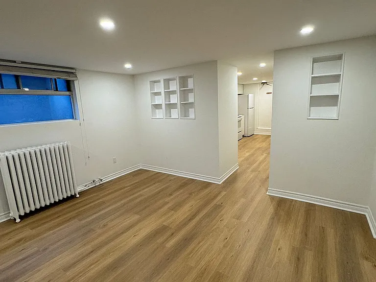 1594 Dupont St #5 — Photo 8