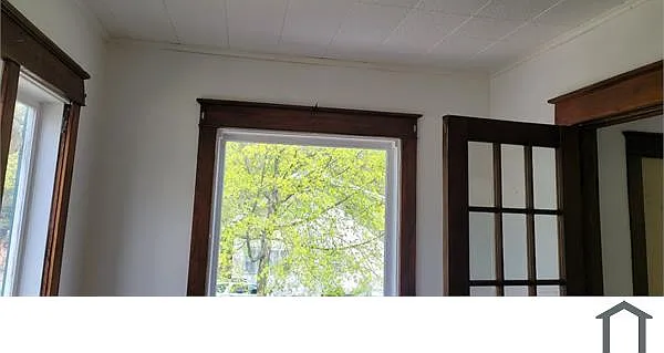 932 E 7th St #1 — Photo 11