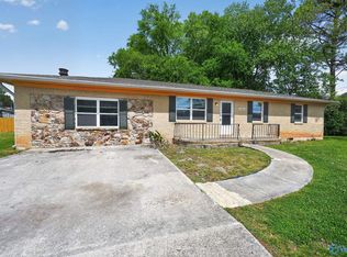 2614 Landsdale Dr NW, Huntsville, AL 35810
