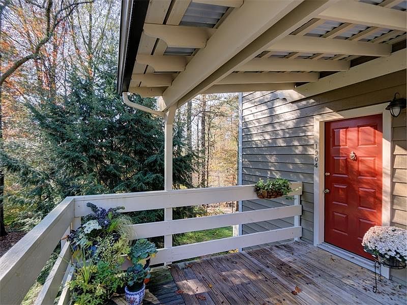 1st image of 1904 Riverview Dr SE