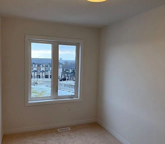 660 Colborne St W #152 — Photo 15