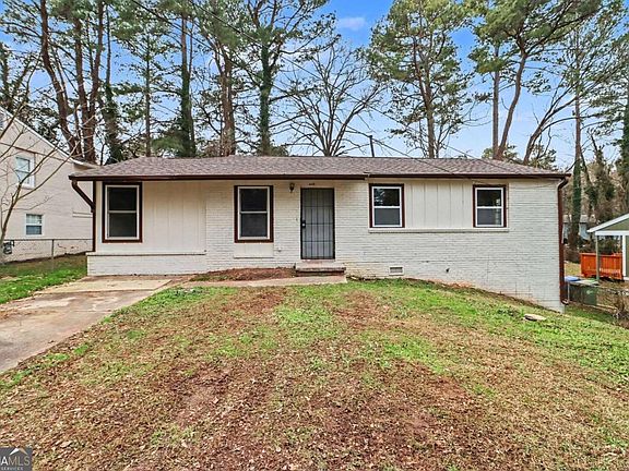 2nd image of 446 Fedora Way NW