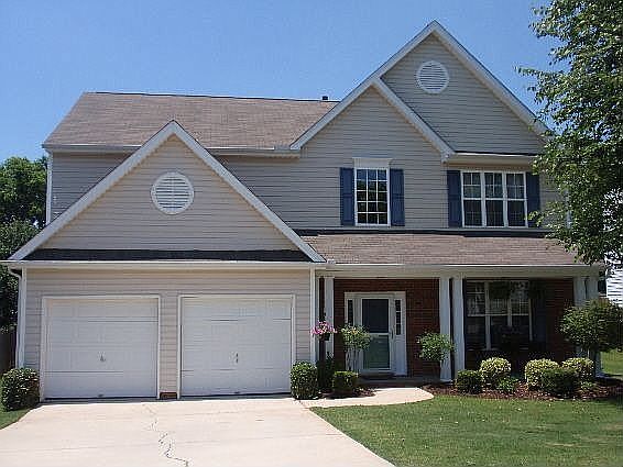 324 Waterton - Front