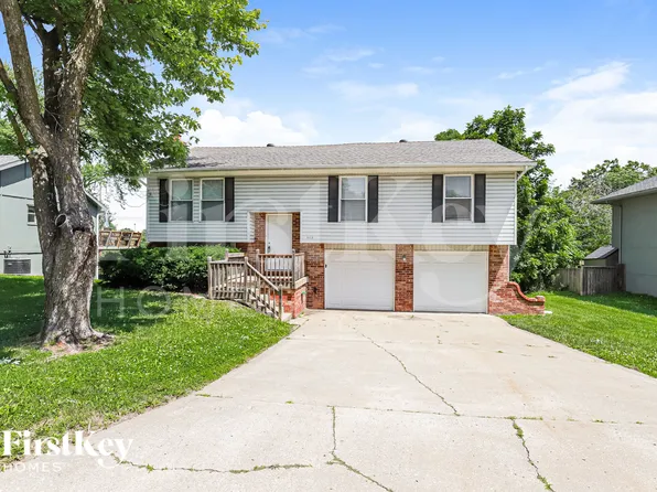 8418 NW 68th St, Kansas City, MO 64152