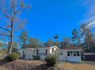 629 Deens Landing Rd, Baxley, GA 31513