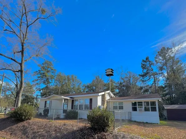 629 Deens Landing Rd, Baxley, GA 31513