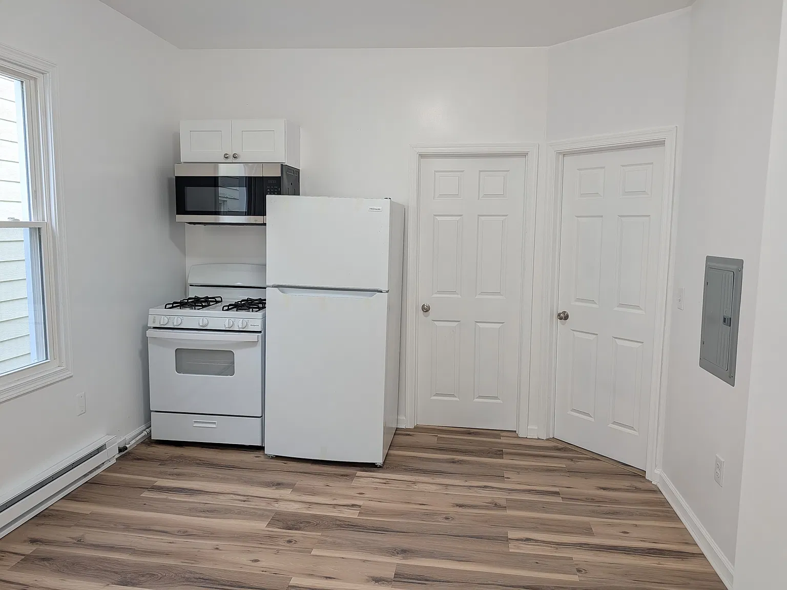2 bed, $1,800 — Photo 2