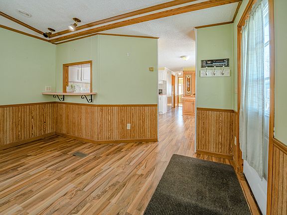 5th image of 4 R.W. MacLeod Lane