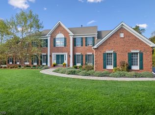 12 Middlesworth Farm Rd, Long Valley, NJ 07853