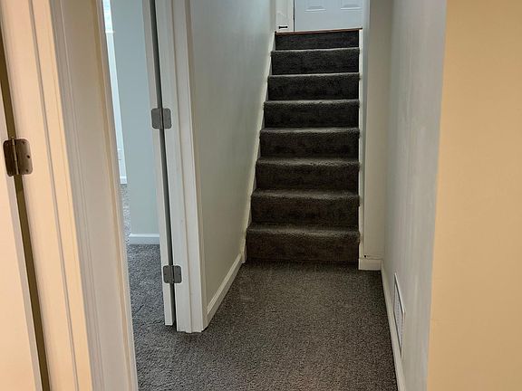 5th image of 129 W Whittingham St