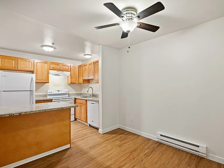 Beardslee Place Apartments — Photo 23