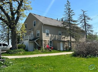 1201 Fairfield Rd, Wauconda, IL 60084