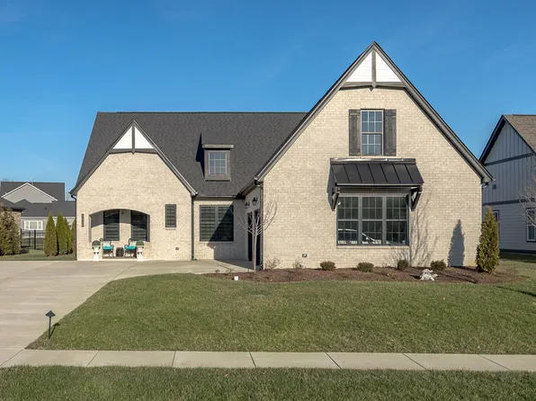 7444 Flatbush Dr, College Grove, TN 37046
