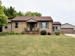 9112 Northwestern Ave, Racine, WI 53406