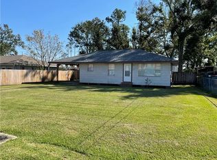 400 Garrett Dr, Sulphur, LA 70663