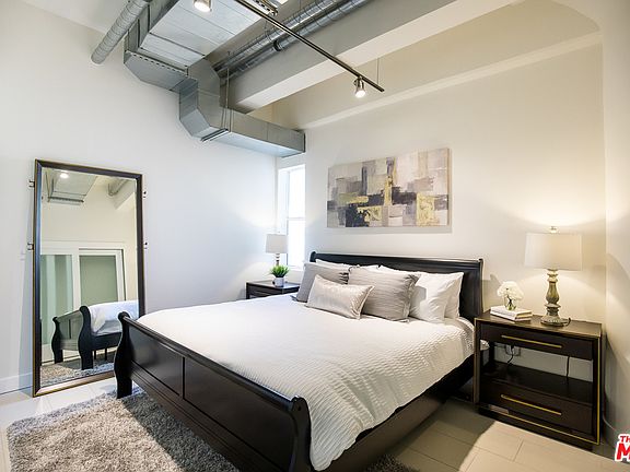 5th image of 939 S Broadway #307