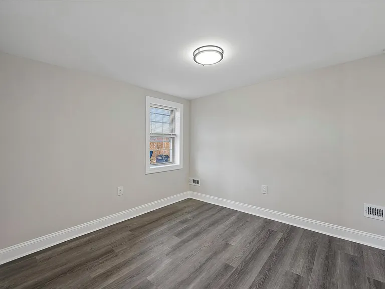 635 Stanton Christiana Rd — Photo 3