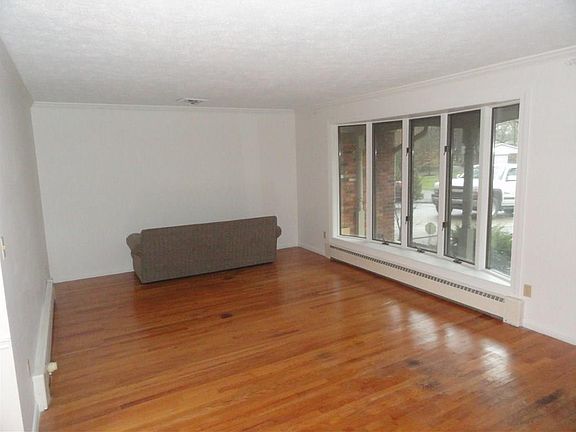 3rd image of 5520 Susan Dr