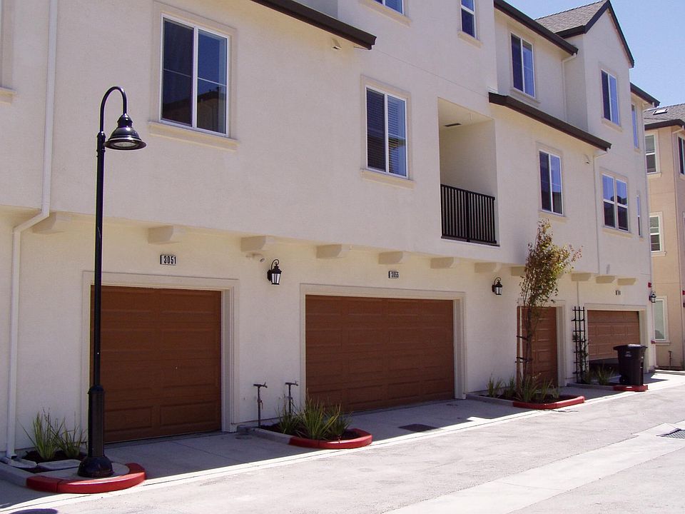 1st image of 3055 Madsen St