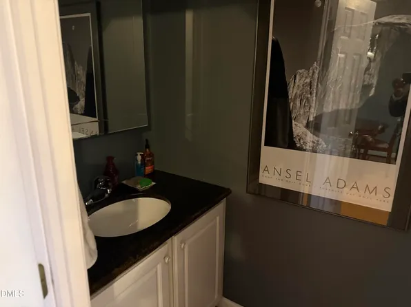 102 Hatfield Ln, Raleigh, NC 27603