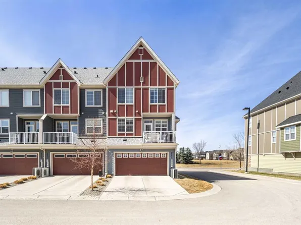 267 W Mahogany Way SE, Calgary, AB T3M 2G6