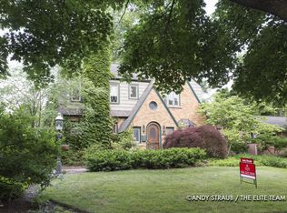 2433 Belknap Ave NE, Grand Rapids, MI 49505